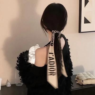 恋上女镖师