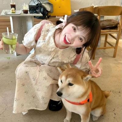 姑娘， 望着我
